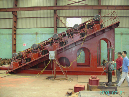 strong force vibrating sifter